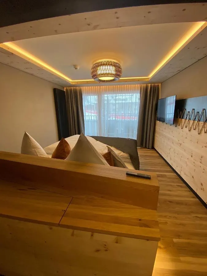 Hotel Tirol Ischgl