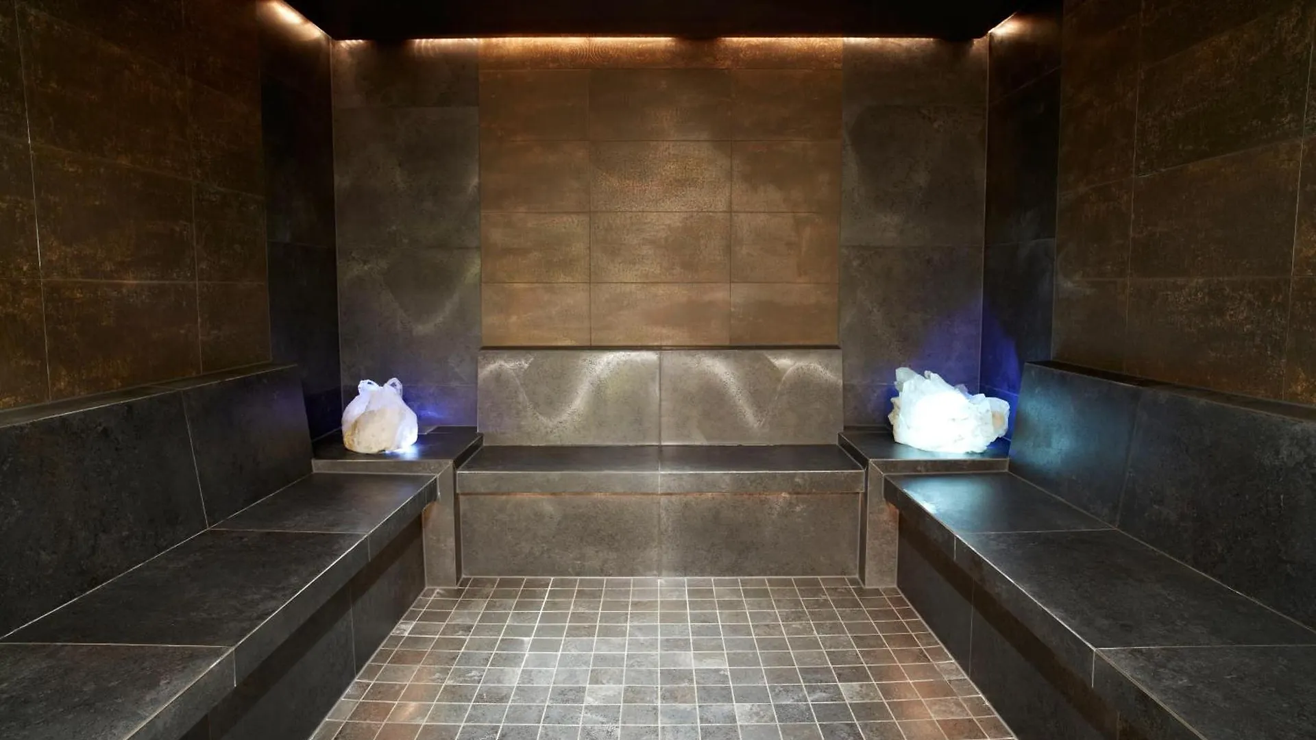 Hotel Tirol Ischgl 4*,  Austria
