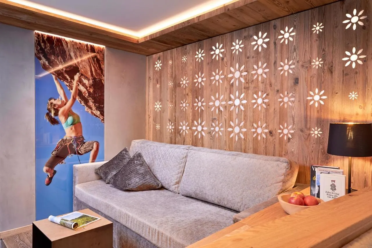 Hotel Tirol Ischgl