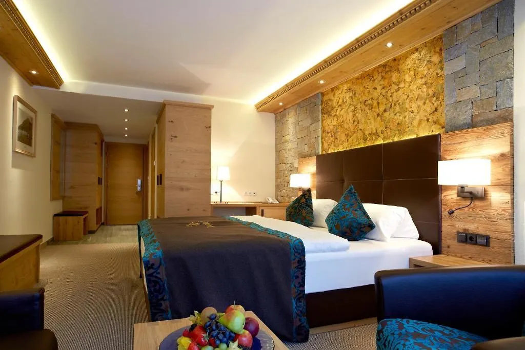 Hotel Tirol Ischgl