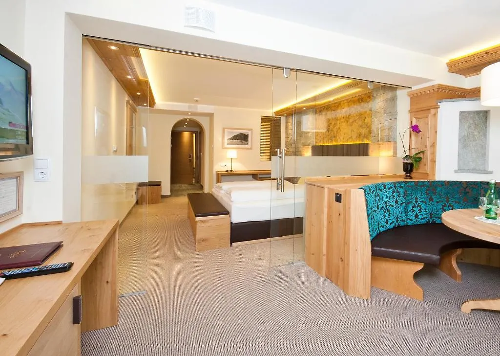 Hotel Tirol Ischgl